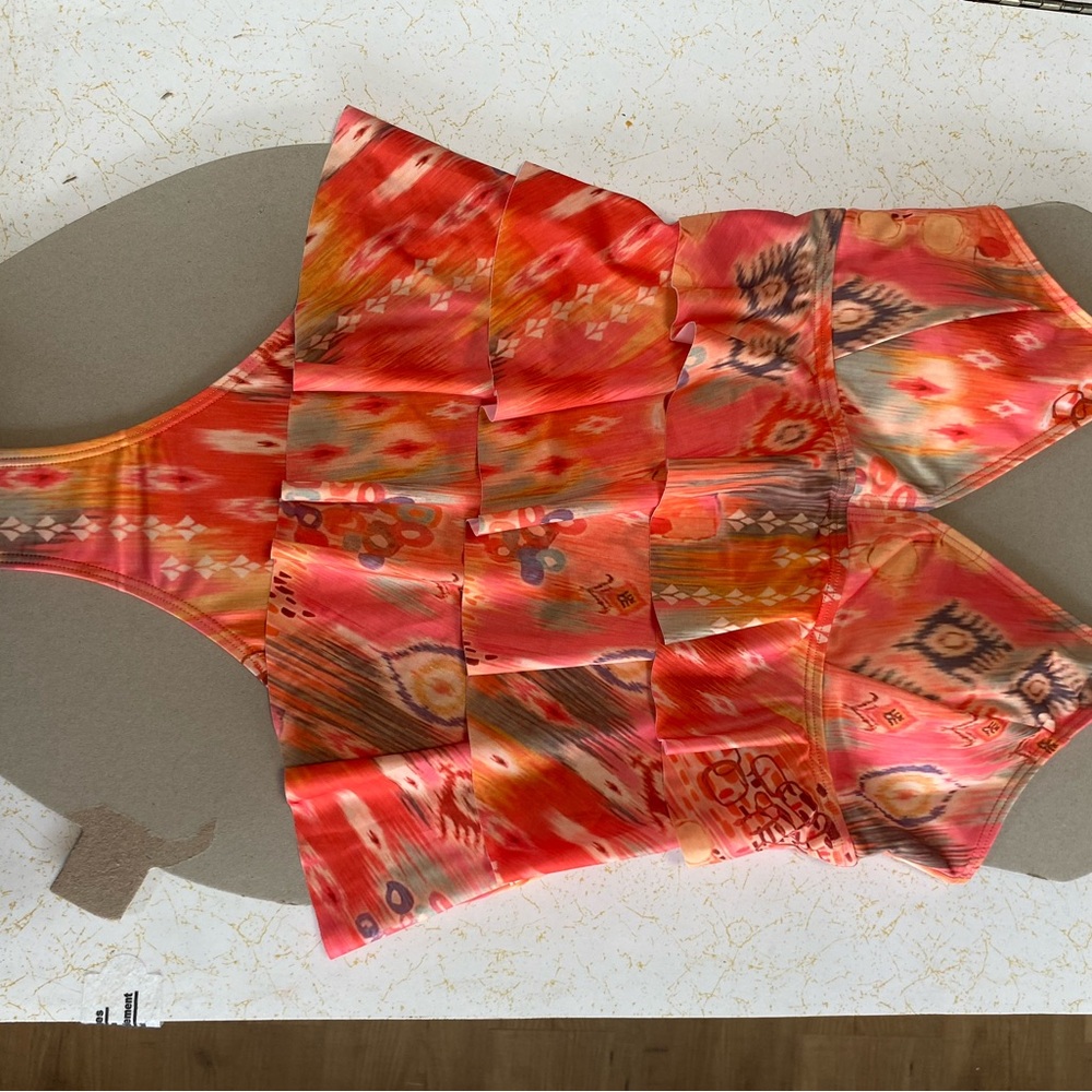Colorful Patterned 2piece Swimsuit